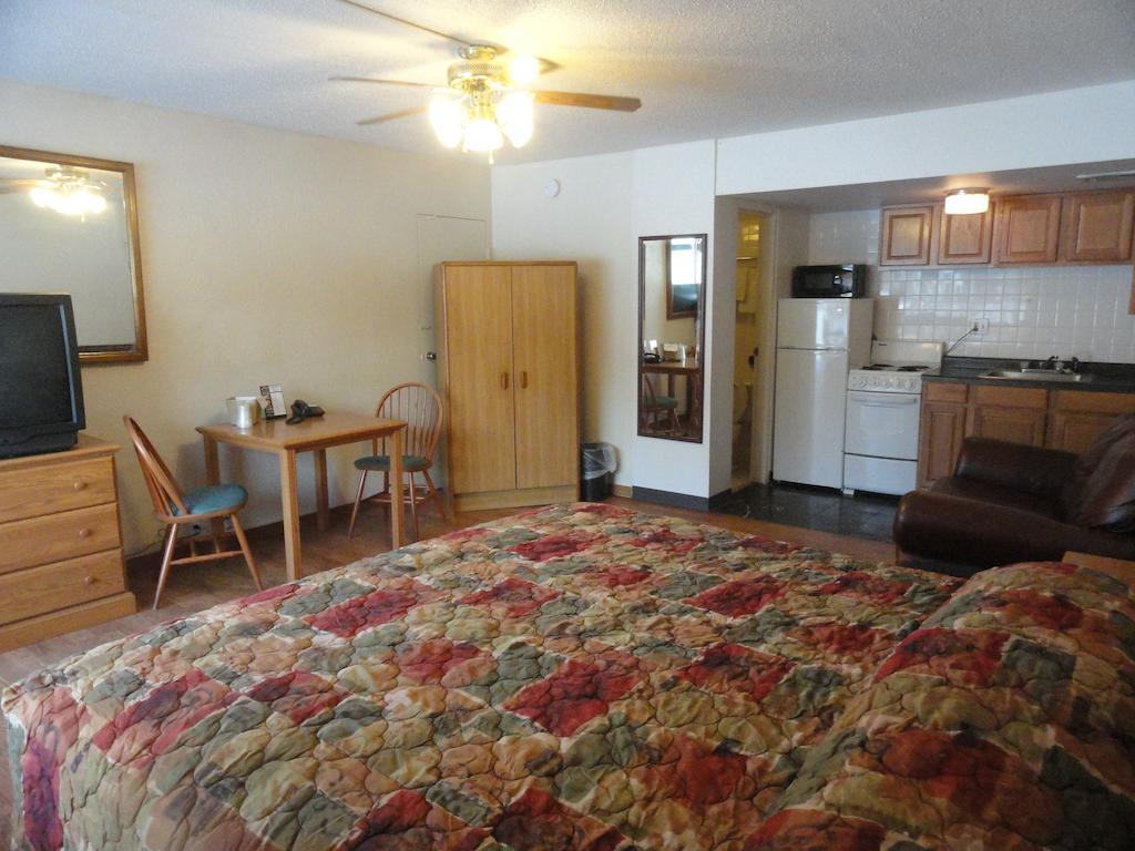 Grand Rapids Inn Wyoming Exteriör bild